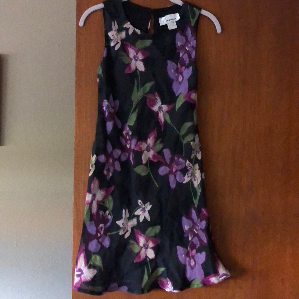 Comfortable Fun floral dress. Great for traveling